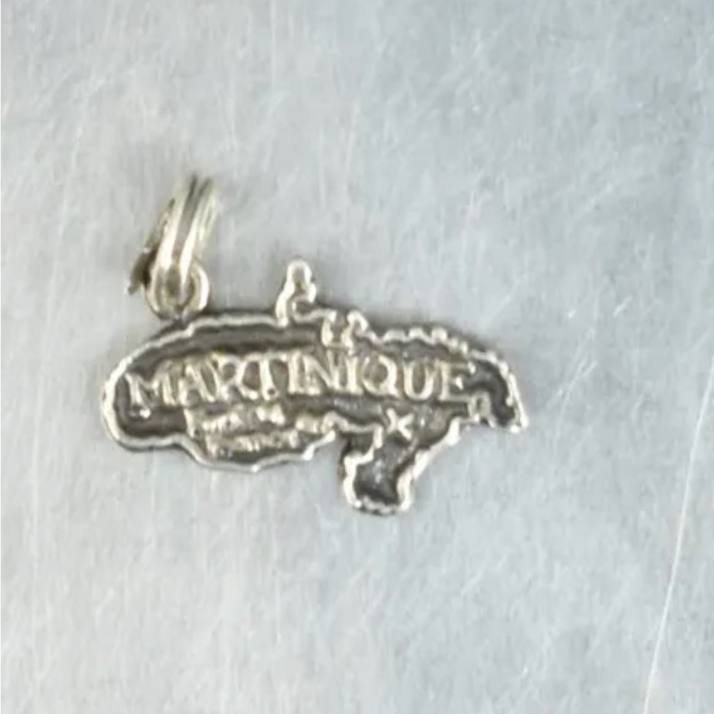 Martinique sterling silver charm 925